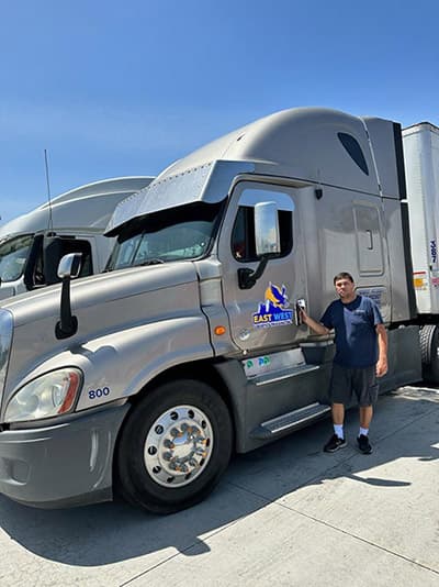 Trucking Company Offering Nationwide Trucking and Logistics Services